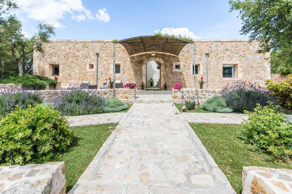 Villa Es Gassons By Homevillas360 Maria De La Salut Exterior photo